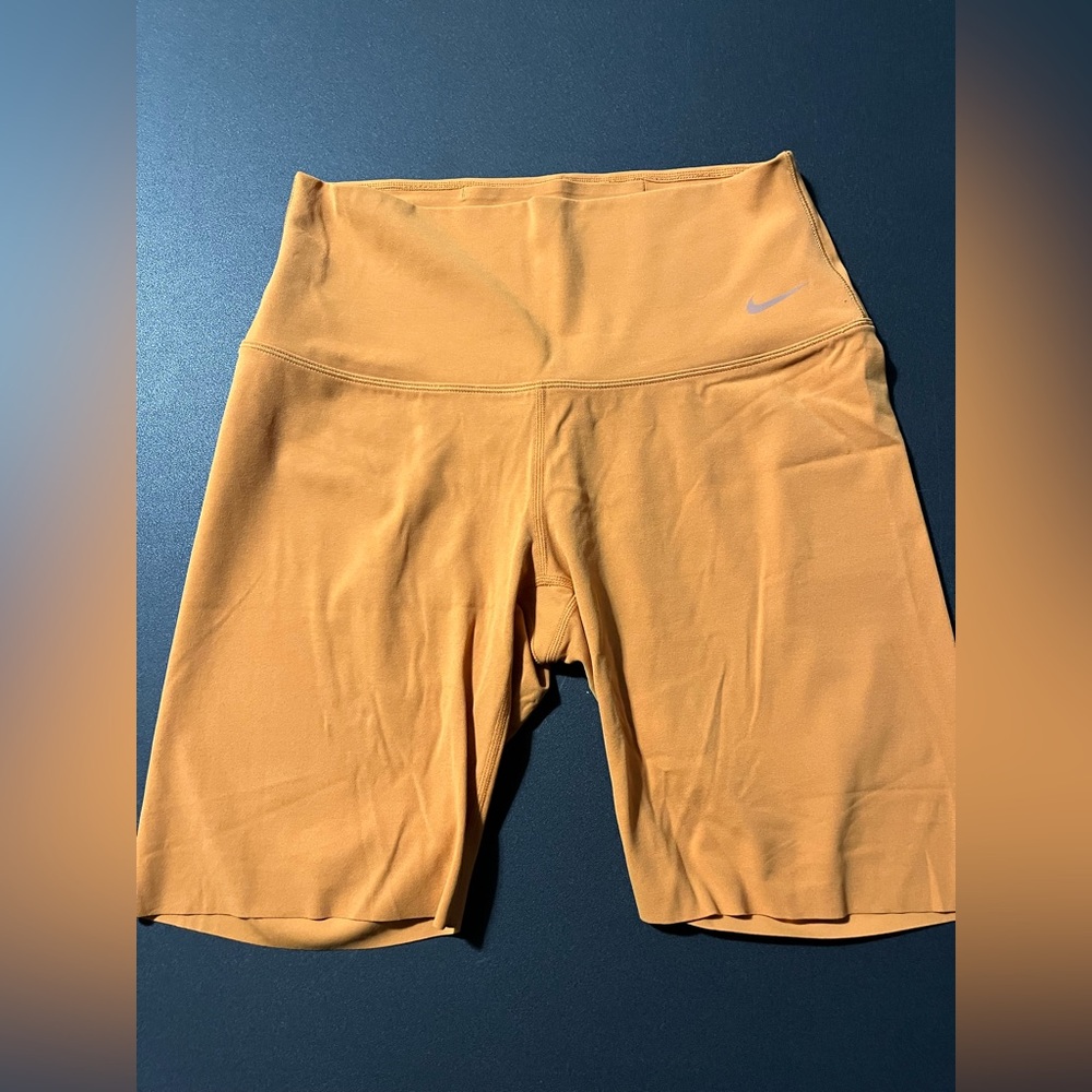 Nike Zenvy Dri-Fit Biker Shorts | vibrant orange | NWT | Medium